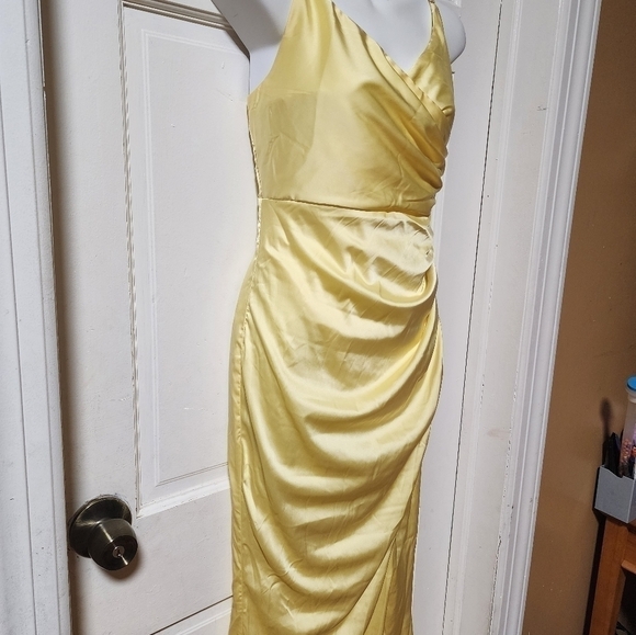 Fashion Nova Women’s Luxe Nights Satin Maxi Dress – Yellow Large - Picture 9 of 13